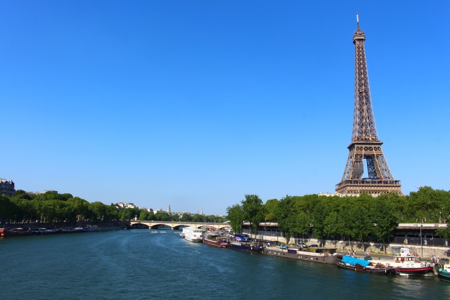 世界の傘事情　フランス編